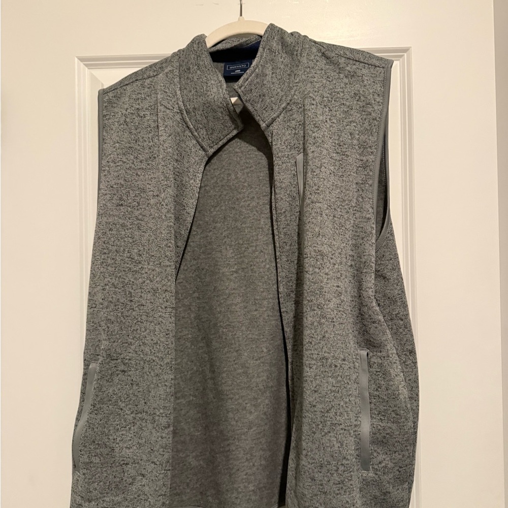Crown & Ivy Gray Men's Vest